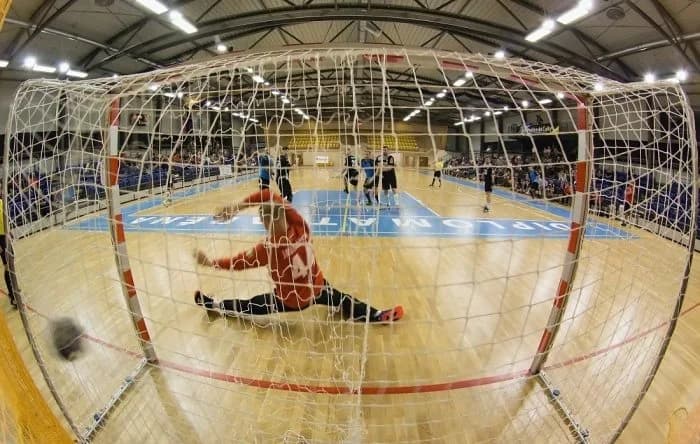 Osemfinále SP mužov - Postup favorizovaných Novozámčanov a Považanov