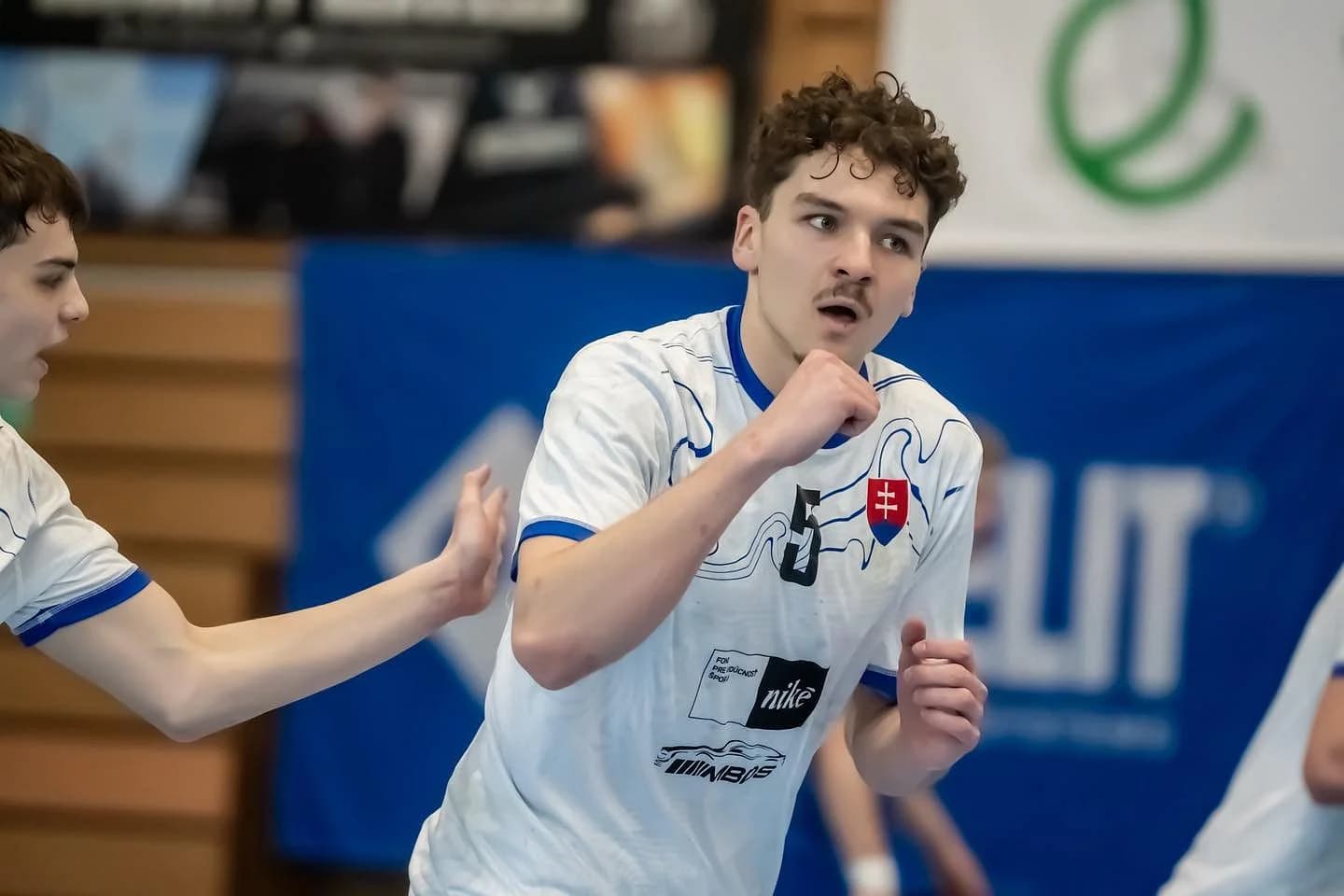 SLEDUJTE ZÁPASY MLÁDEŽNÍCKYCH REPREZENTÁCII CHLAPCOV NA YOUTUBE SLOVAKHANDBALL