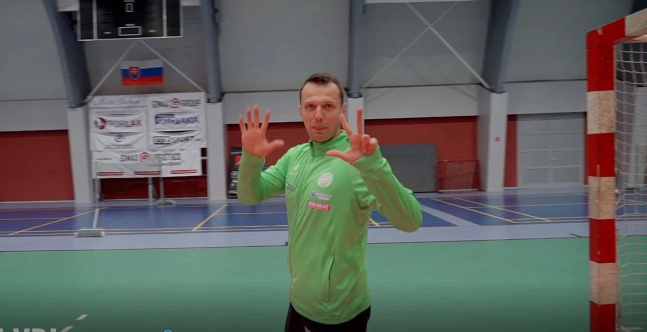 Hádzaná vs Volejbal (Marián Žernovič vs Mária Kostelanská)