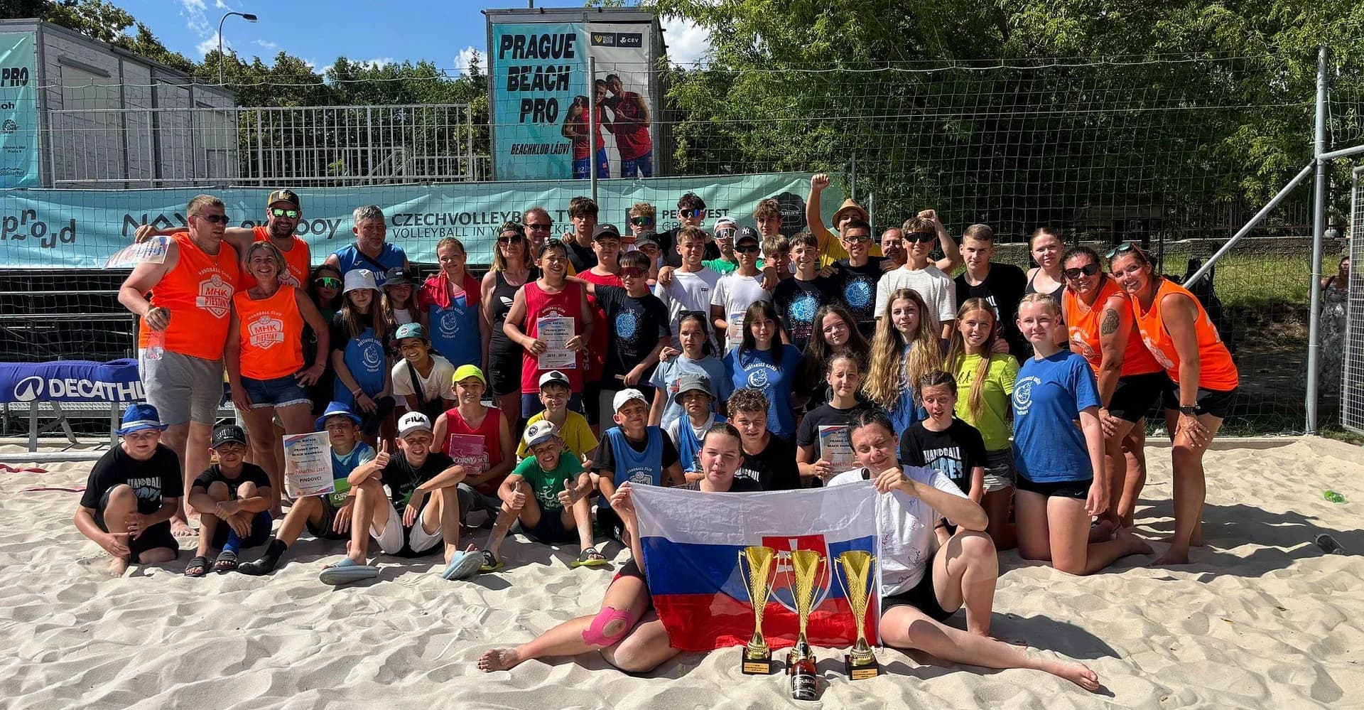 MHK PIEŠŤANY OVLÁDLI PRAGUE OPEN BEACH HANDBALL A DOMOV SA VRÁTILI SO 4 PRVENSTVAMI
