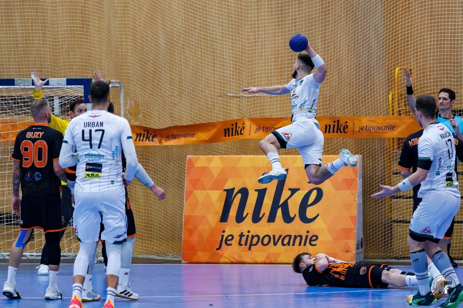 16. KOLO NHE: BOJNICE ZVÍŤAZILI AJ BEZ JURAJA BRIATKU, MODRA S 2 BODMI Z ŠKP AJ ĎALŠIE VÍŤAZSTVO SPORTY HLOHOVEC
