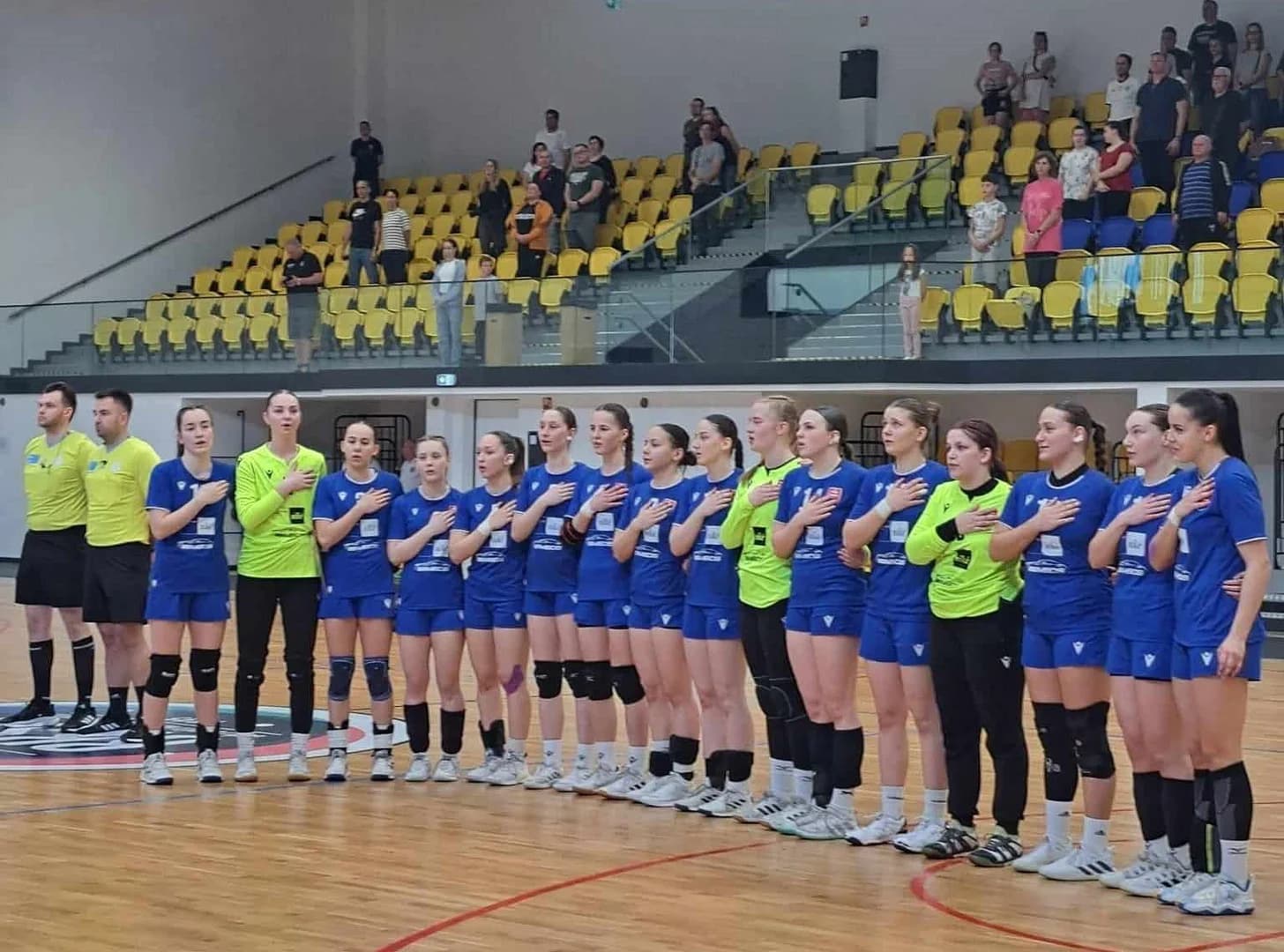 Repre kadetky: Na záver tesná prehra s Maďarkami, podľa Beňadika náročný turnaj, ale aj s pozitívami