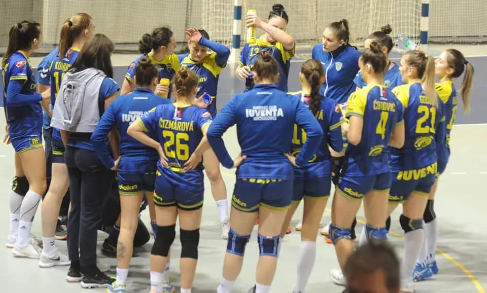 MOL Liga: Finálové ambície tria, Iuventa hlavným favoritom play-off