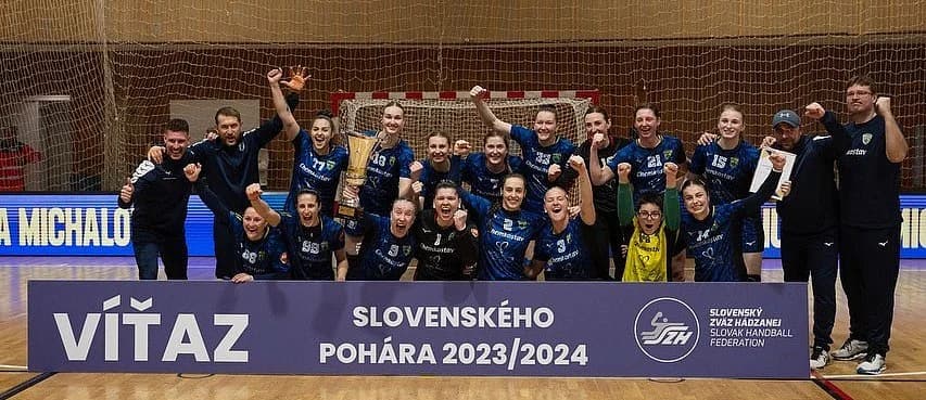 FINÁLE SLOVENSKÉHO POHÁRA UŽ ZAJTRA. DO TRNAVY POZÝVA AJ KAPITÁNKA IUVENTY PATRÍCIA WOLLINGEROVÁ 