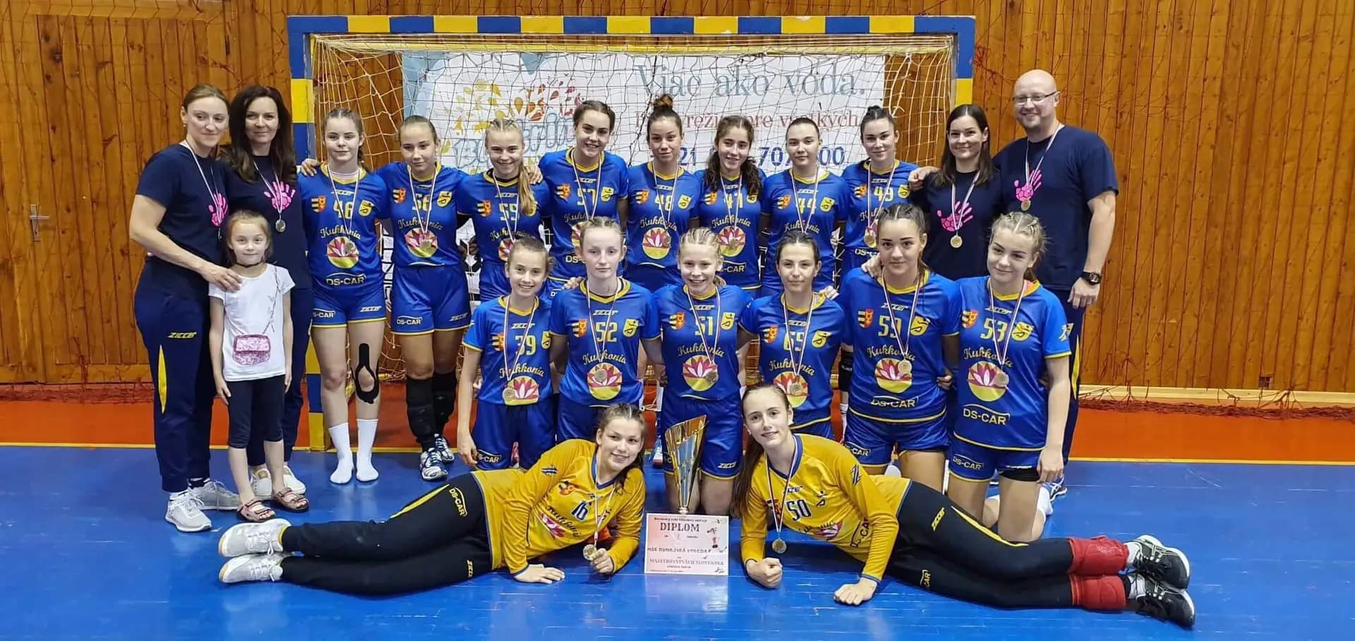 Majsterkami Slovenska starších žiačok hráčky Dunajskej Stredy