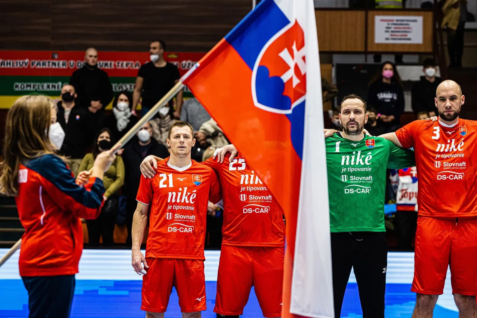 Repre muži: Slováci už v Bratislave, ešte čakajú na legionárov z Nemecka
