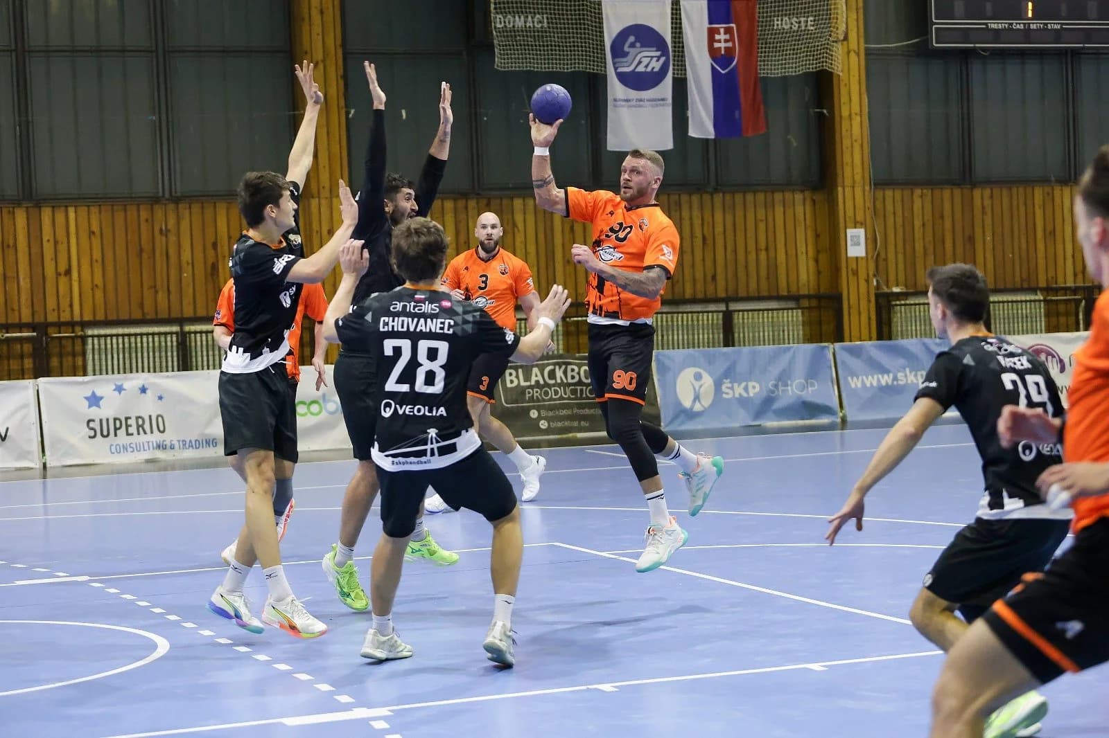 NHE: JE ROZHODNUTÉ, V NAJLEPŠEJ ŠESTKE KOŠICE A PO DLHÝCH ROKOCH AJ MODRA. 16 GÓLOV TOMÁŠA SMETÁNKU V TOPOĽČANOCH 