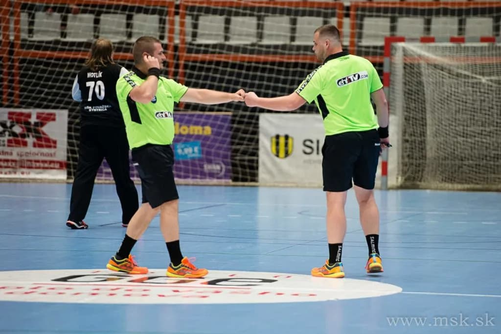 EHF EURO 2022: Chcú sa zapísať čo najlepšie a rozhodovať pred 20-tisícovou kulisou