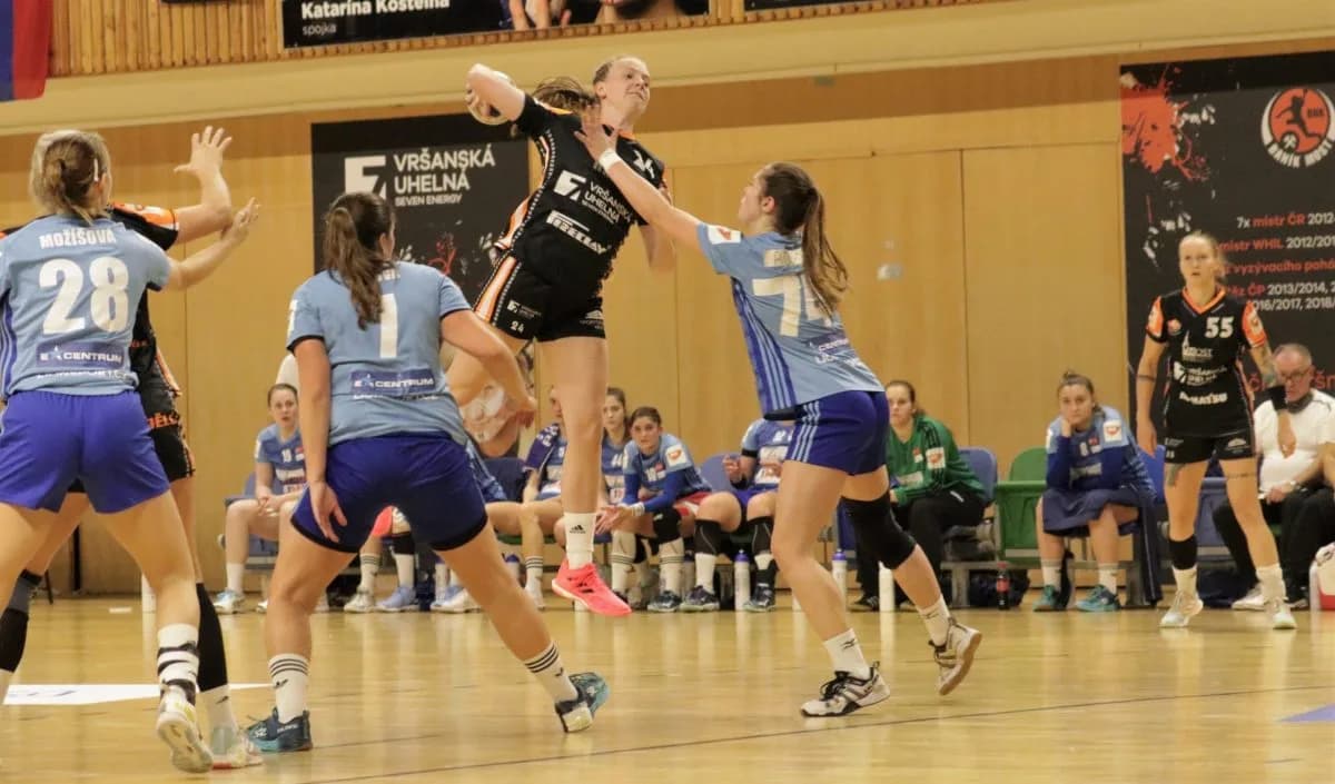 MOL Liga: Most s prehľadom uspel v Olomouci, v sobotu o trofej v Michalovciach