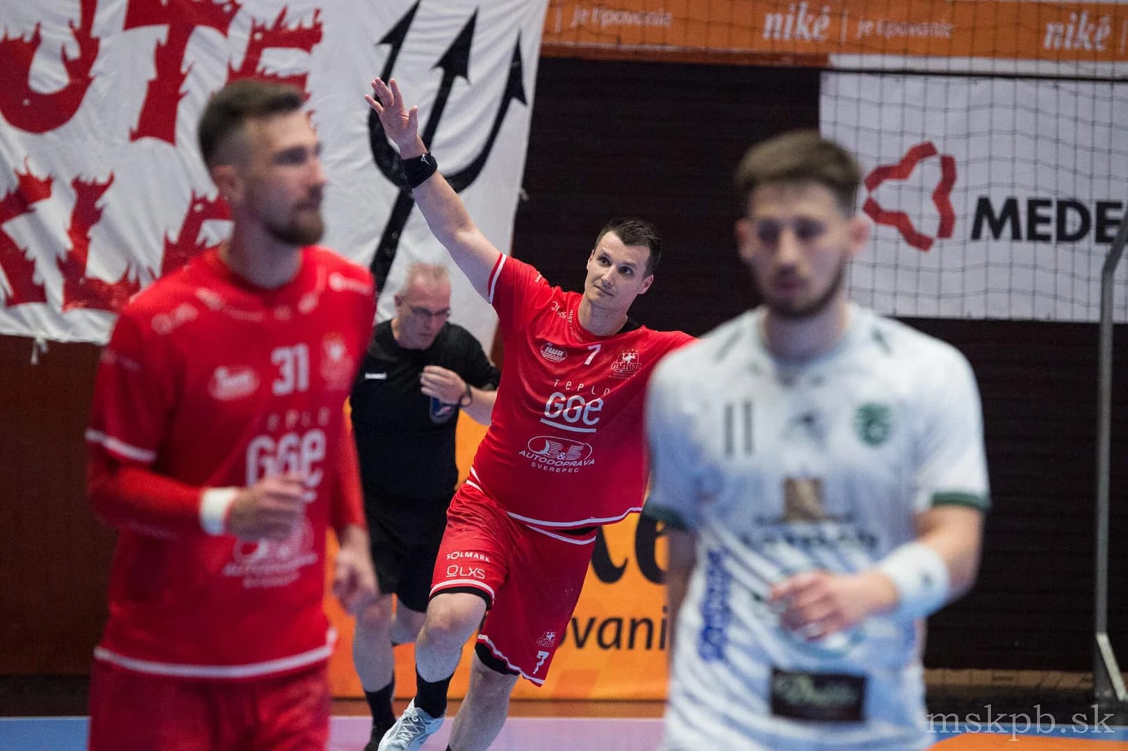 NHE: Kvarteto v bojoch o medaily v sobotu o priblíženie vytúžených cieľov
