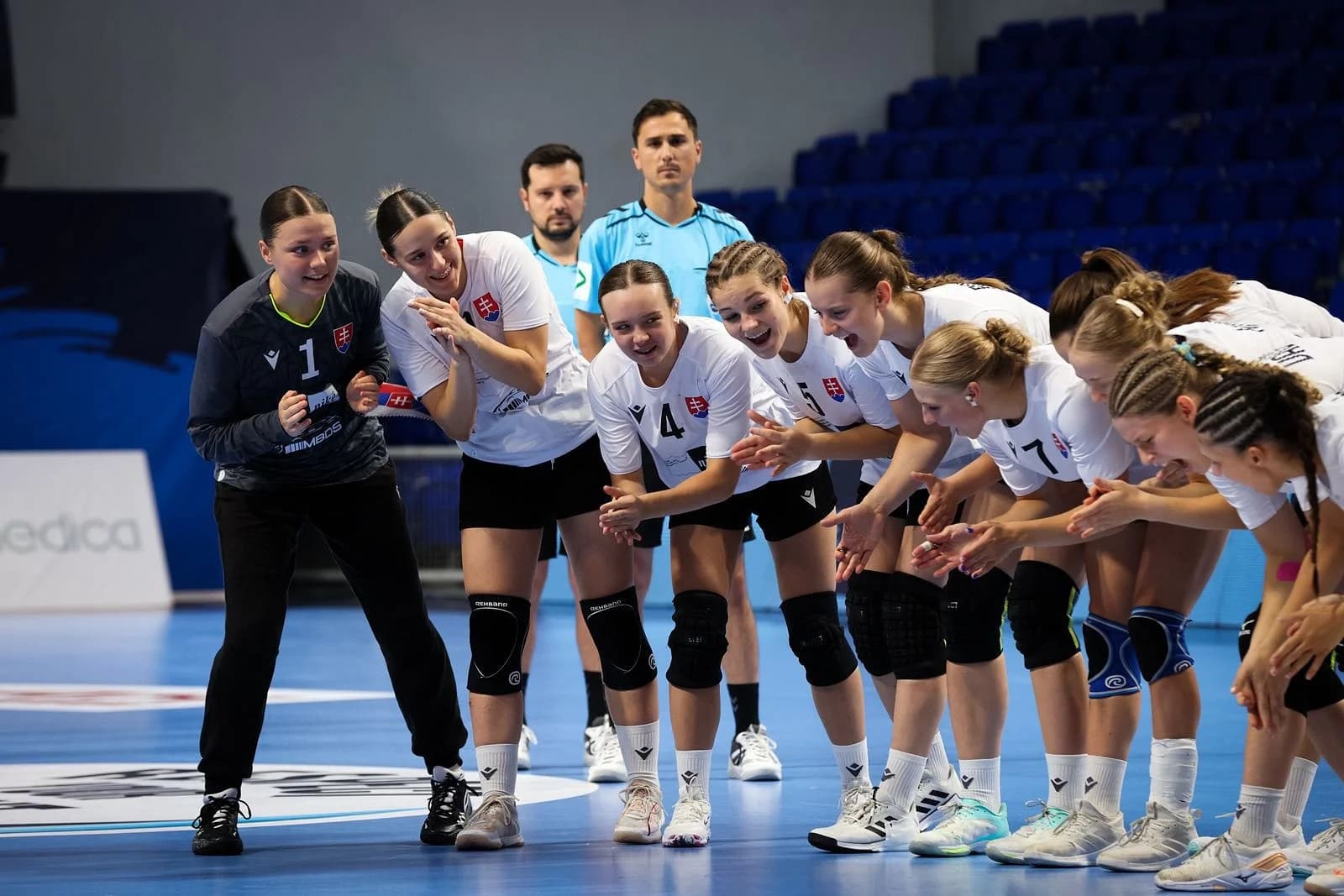 EHF EURO W17: DNES OPÄŤ FANDÍME, SLOVENKY BOJUJÚ O POSTUP DO FINÁLE!