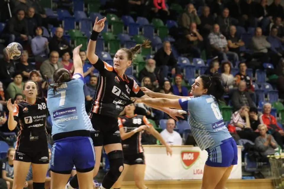 MOL liga vstupuje do odvetnej časti, v sobotu šláger Šaľa - Iuventa