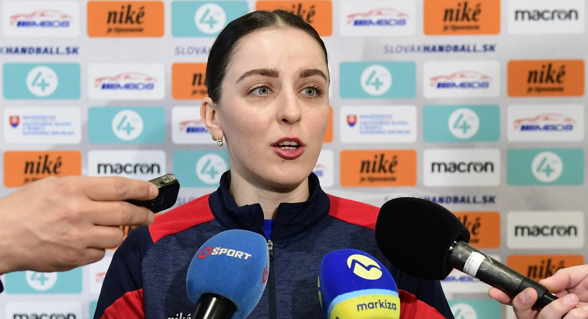 HÁDZANÁRKA ROKA ADRIANA HOLEJOVÁ SA SŤAHUJE DO DIJONU, KDE CHCE BYŤ OPÄŤ KĽÚČOVOU OSOBNOSŤOU