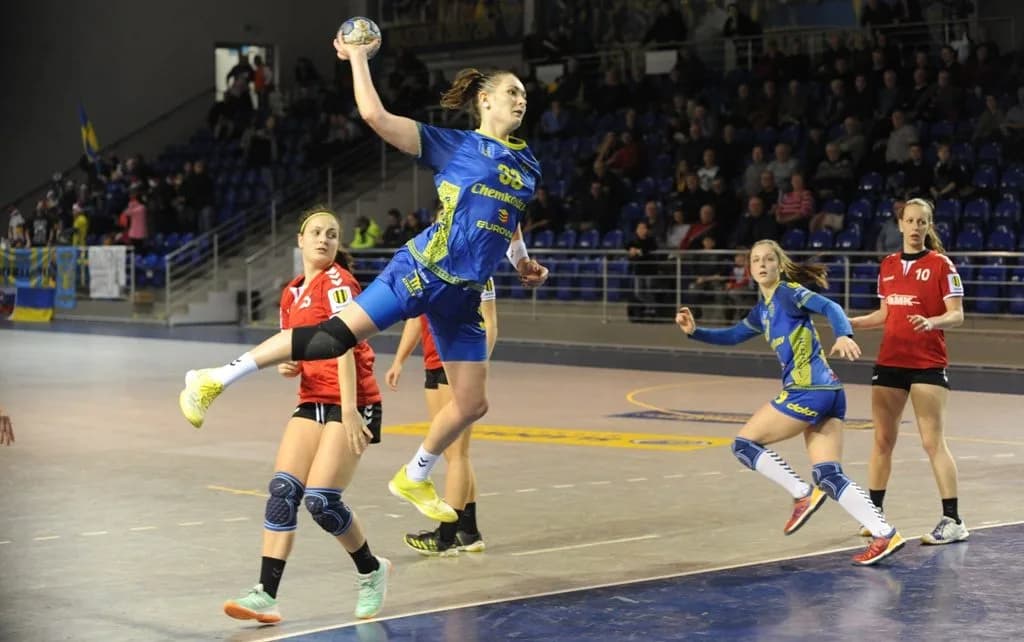 MOL Liga - Iuventa jasne, Plzeň tesne
