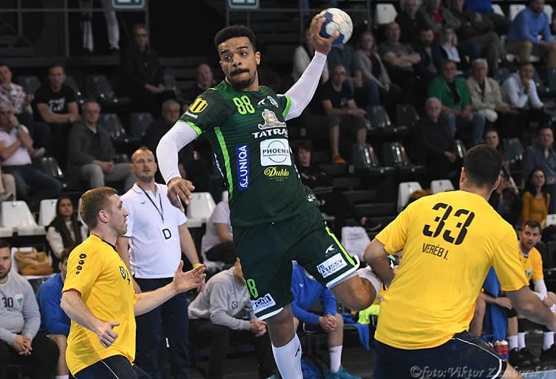 Slovnaft handball extraliga mužov - Prešov na úvod play-off suverénny, v Ligovom pohári výhry hostí