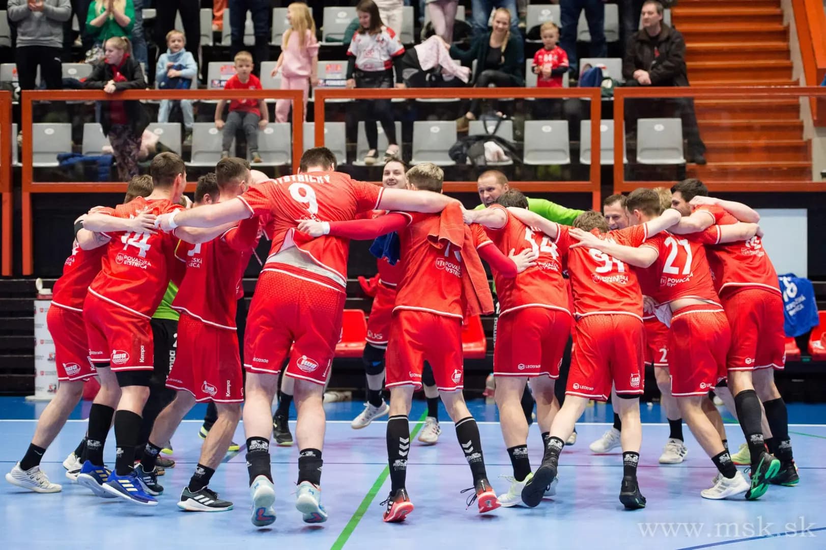 NHE: Prvé finále o gól pre Považanov, k bronzu bližšie Bojničania