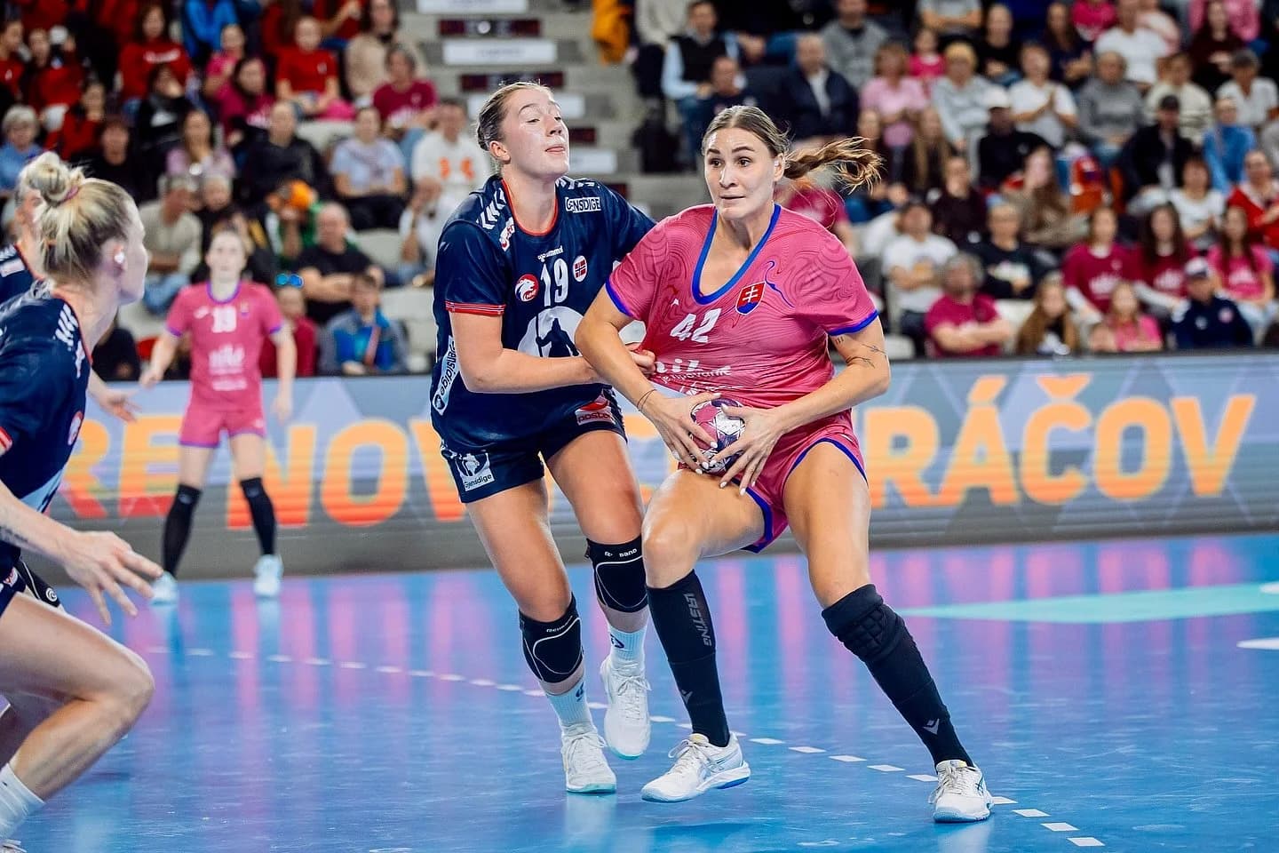 REPRE ŽENY: V BRATISLAVE PREHRA S OLYMPIJSKÝMI ŠAMPIÓNKAMI Z NÓRSKA O 12 GÓLOV