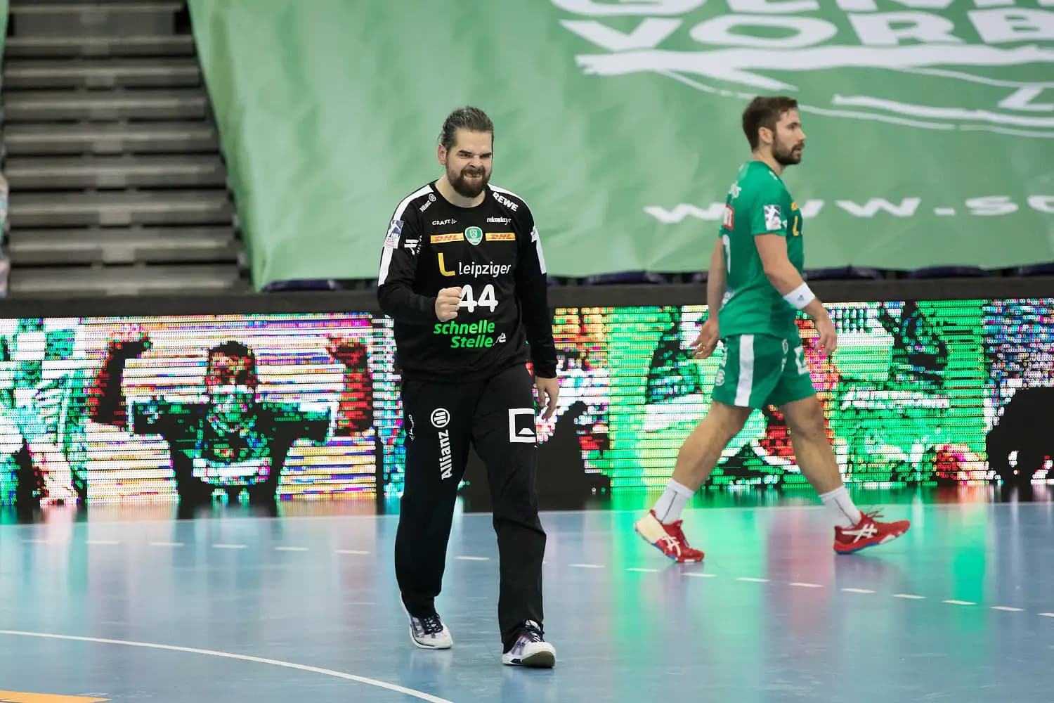Putera tentoraz v bránke, proti Lemgu oporou