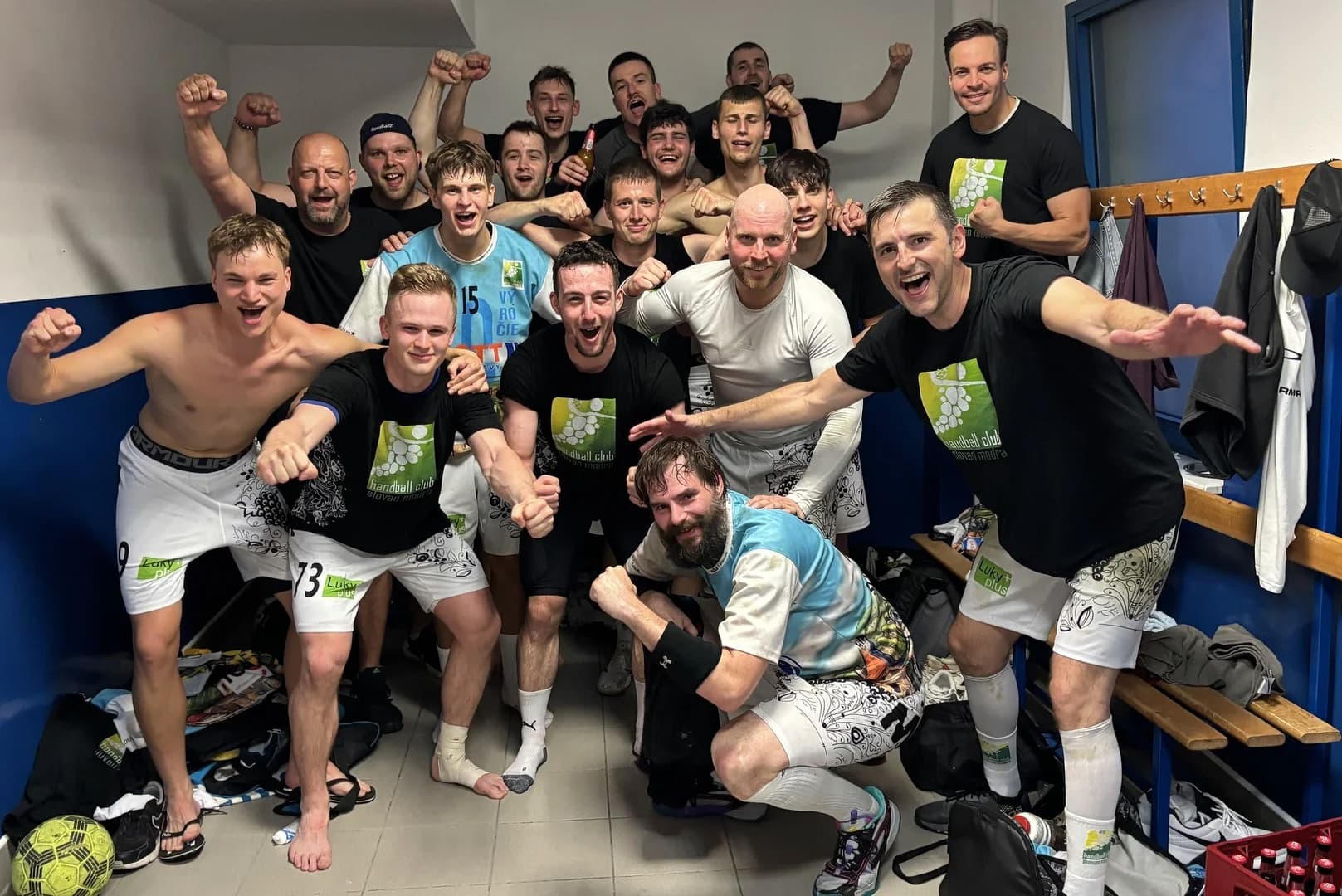 MODRA SA AJ TRETIU SEZÓNU PO SEBE UDRŽALA V EXTRALIGE, ŠK DAC ZOSTÁVA V PRVEJ LIGE 