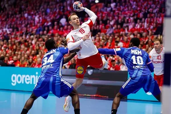 EHF EURO 2026: DÁNI ZDOLALI FRANCÚZOV, ÚVODNÉ ZÁPASY VO ŠTVRŤFINÁLOVEJ SKUPINE ZVLÁDLI AJ NEMCI A NÓRI 