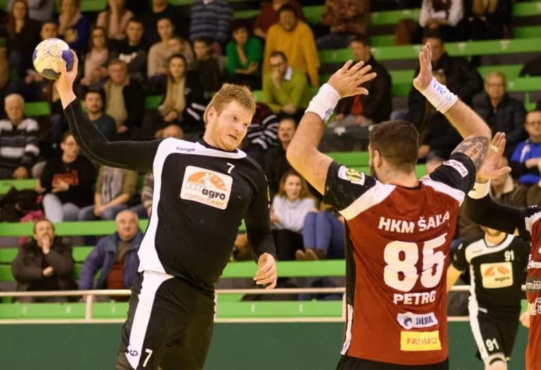 Slovnaft handball extraliga - Šaľa víťazom základnej časti, v prvej šestke aj nováčik z Piešťan