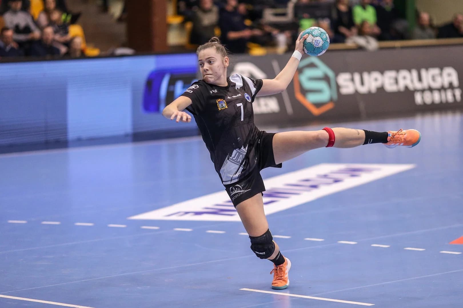 Dmytrenkovej osem gólov, skórovali aj Holejová, Bujnochová a Szarková