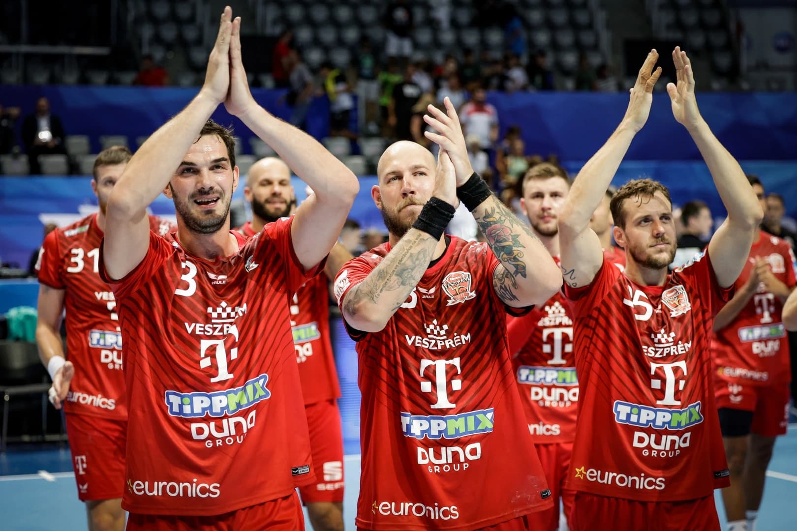 VESZPRÉM V REPRÍZE FINÁLE SEHA LIGY OBHÁJIL PRVENSTVO, ROZHODOVALI SLOVÁCI