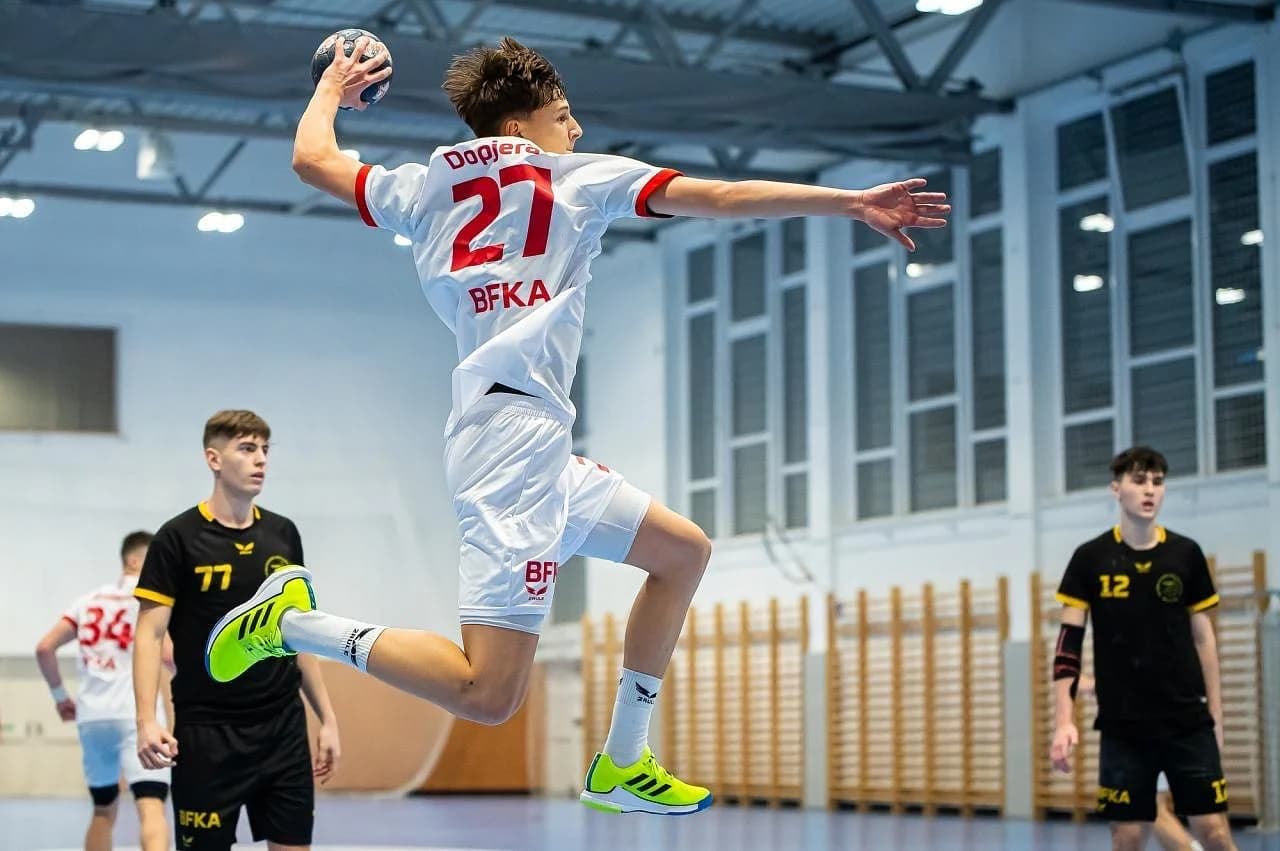 Podcast: S Adamom Dopjerom nielen o majstrovstvách EHF v Humennom, našom kadetskom tíme a akadémii vo Veszpréme