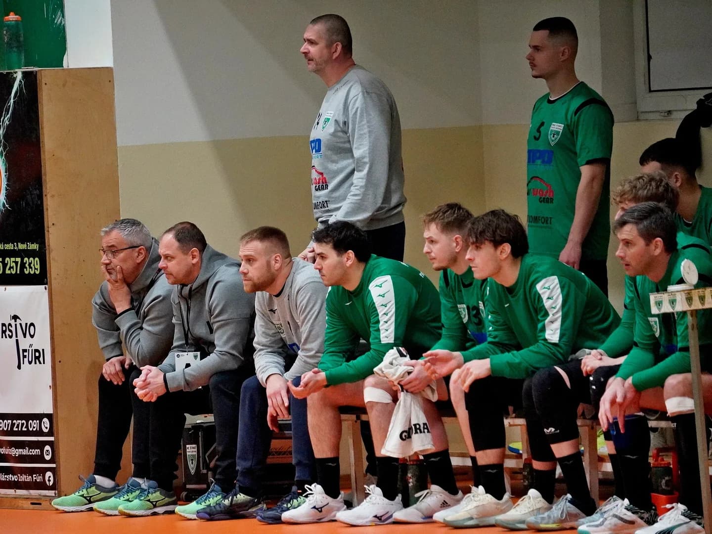 NHE: NOVÉ ZÁMKY ODPOR PREŠOVA NA DOMÁCEJ PALUBOVKE NEZLOMILI. TATRAN VEDIE V SEMIFINÁLOVEJ SÉRII 2:0