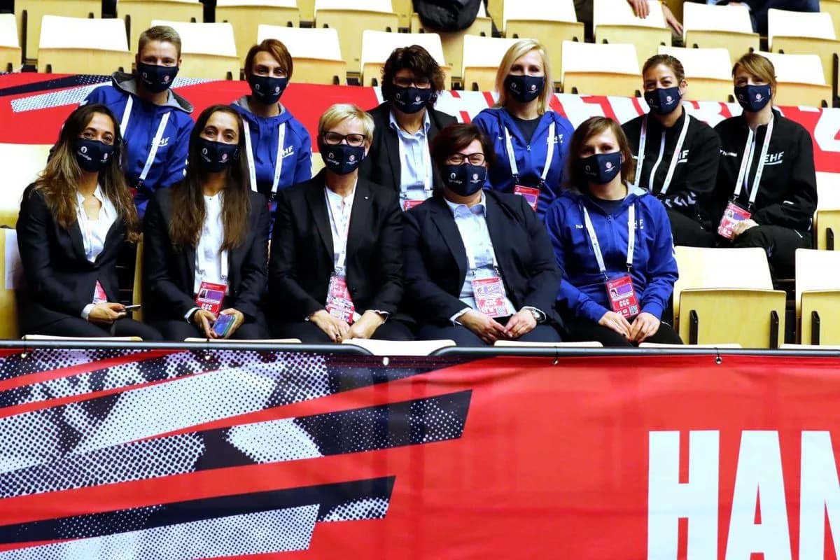 Zápasy na ME dali aspoň na chvíľu zabudnúť na COVID-19
