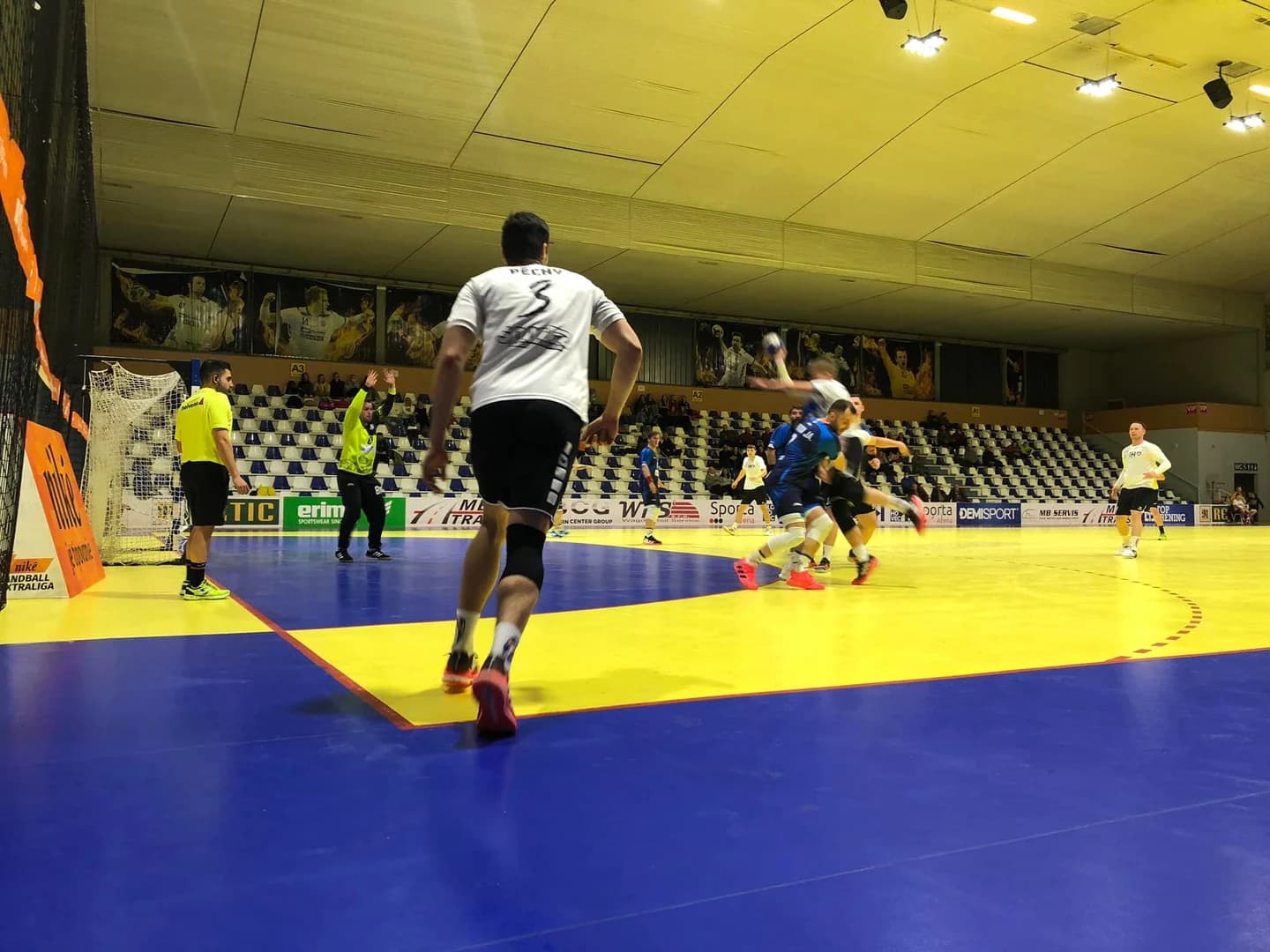 NHE: Modrania po triumfe nad Štartom do štvrťfinále