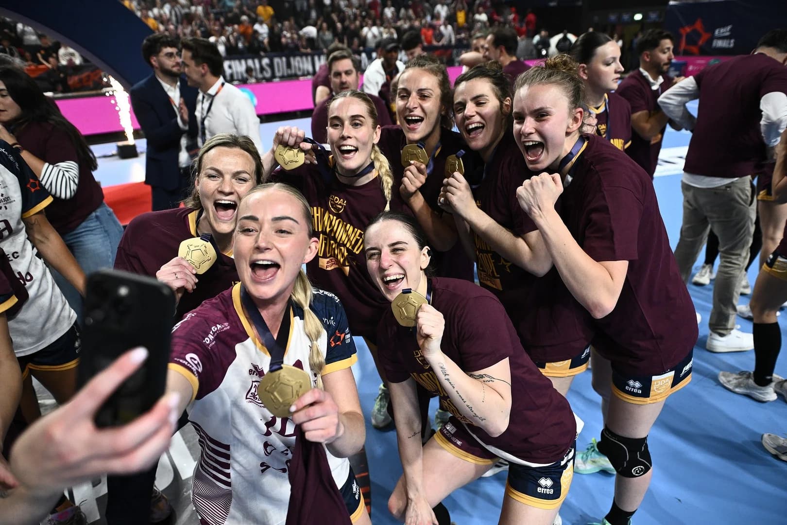 EURÓPSKA LIGA: DIJON OSLAVUJE TRIUMF PO FANTASTICKOM OBRATE, ADRIANA HOLEJOVÁ MVP FINAL4 