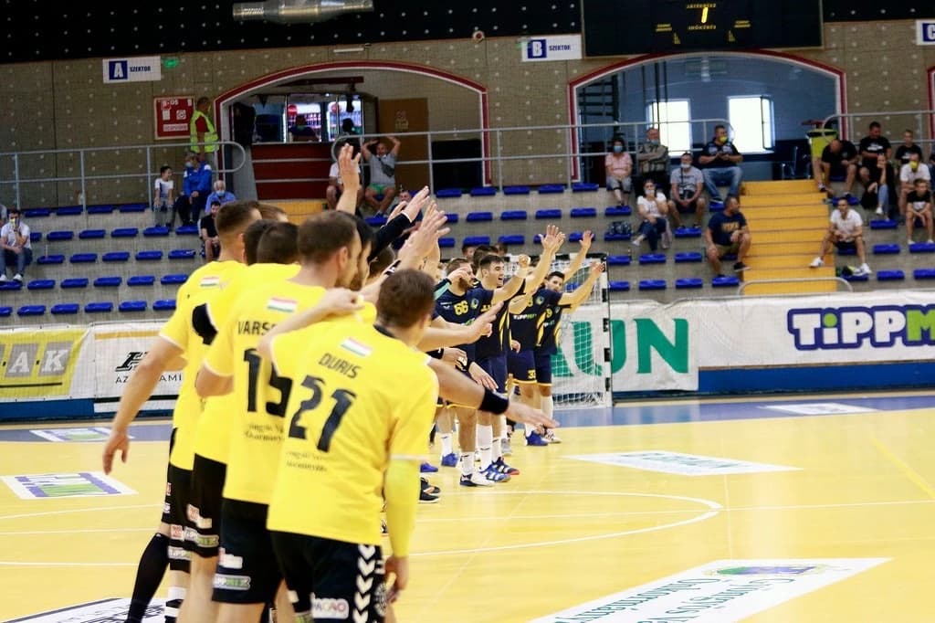Prokop sa učí jazyk s masérom, tri body z úvodu ligy môžu mať cenu zlata