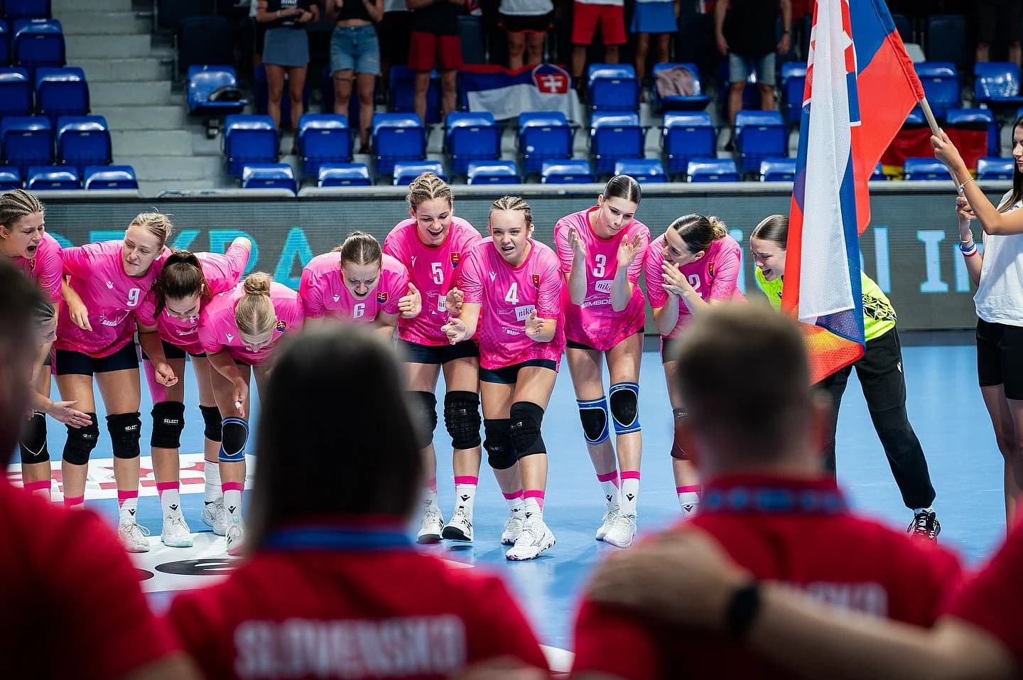 EHF EURO W17: SLOVENKY S OBROVSKÝM FAVORITOM Z NEMECKA REMIZOVALI A VYHRALI ZÁKLADNÚ SKUPINU 