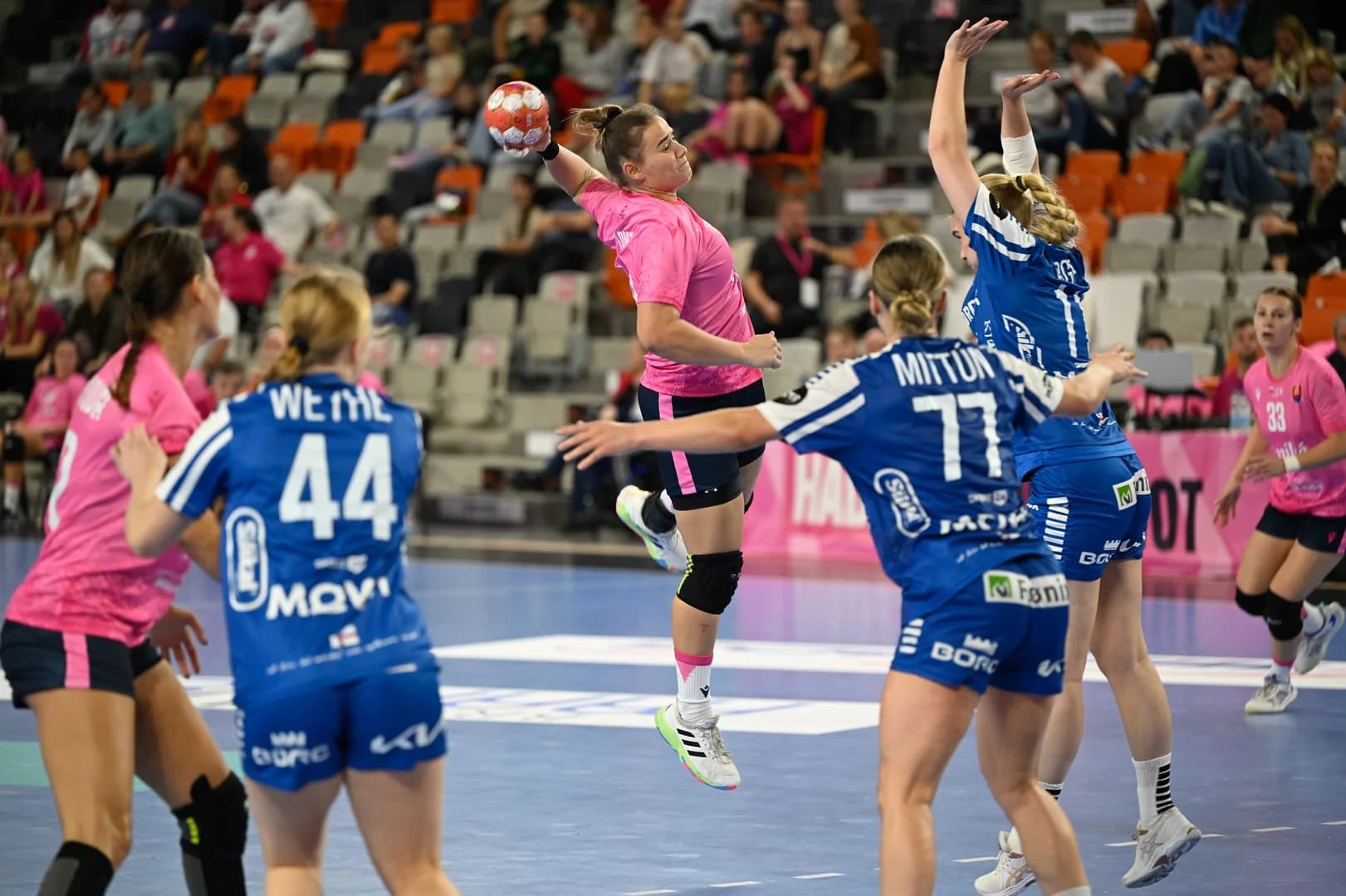 NOMINÁCIA ŽIEN NA TURNAJ V RUMUNSKU, POZVÁNKU DOSTALA AJ 17-ROČNÁ BREZÁNSKA