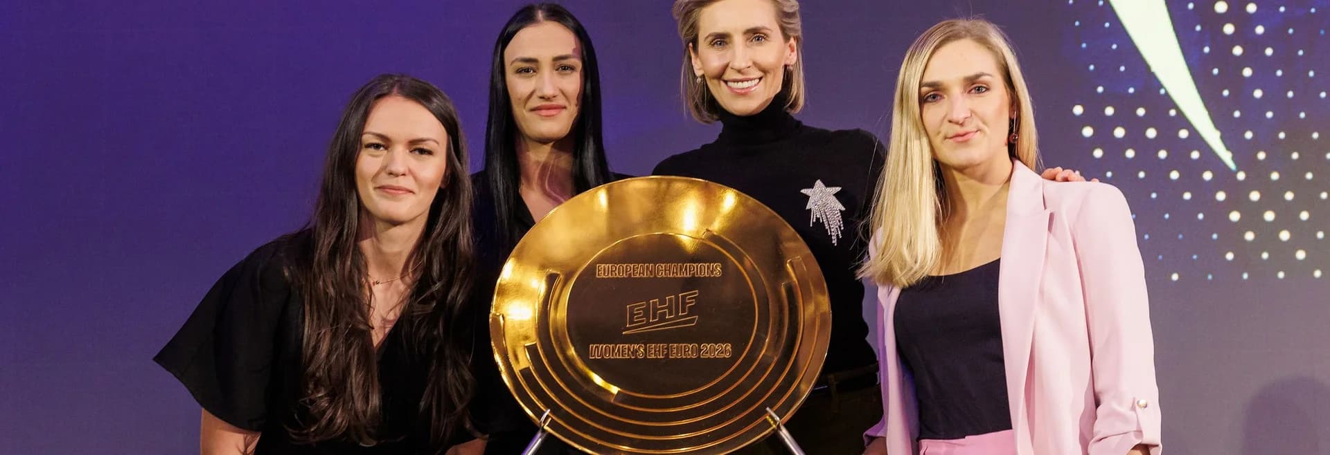 TATIANA ŠUTRANOVÁ ASISTOVALA V KLUŽI PRI ŽREBE KVALIFIKAČNÝCH SKUPÍN MAJSTROVSTIEV EURÓPY 2026