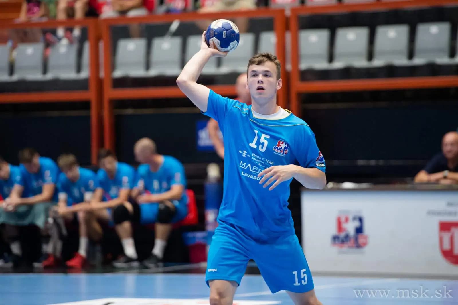 Roztáča sa ligový kolotoč, obhajcami prvenstiev muži Tatrana Prešov a ženy Iuventy Michalovce