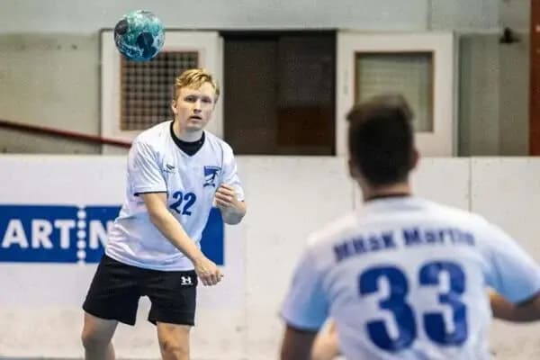 NHE: Prvé polčasy pre hostí, dva body pre domácich