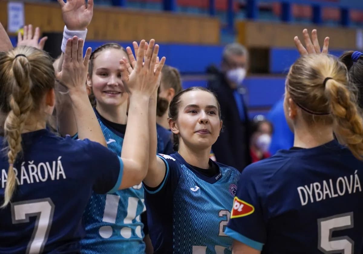 Poruba doma a Zlín vonku víťazne