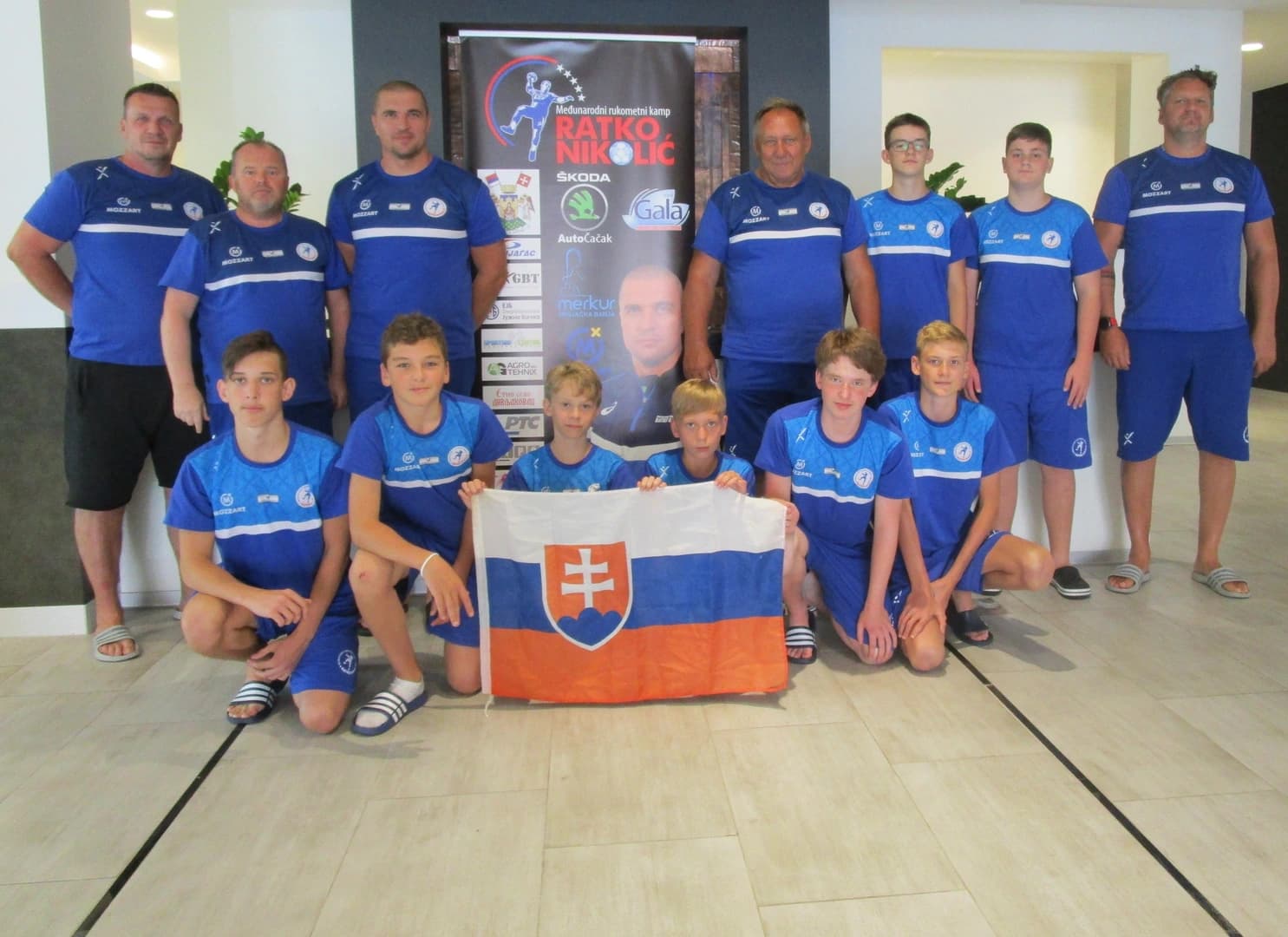 MEDZINÁRODNÝ MLÁDEŽNÍCKY KEMP RATKA NIKOLIČA AJ SO SLOVÁKMI