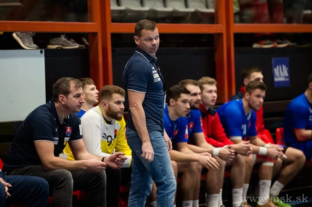 Anketa! Radoslav Antl: Heister mu kúpil hamburger ako svet, Petro mu nosil v igelitkách kilá sladkostí. A do kina chodil, keď bol ešte Vinnetou mladý...