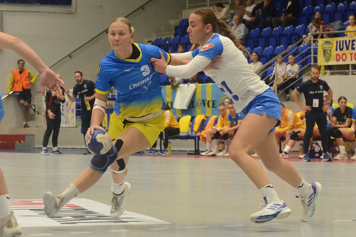 MOL liga: Majster presvedčivo v Plzni, obhajca víťazne doma s Porubou