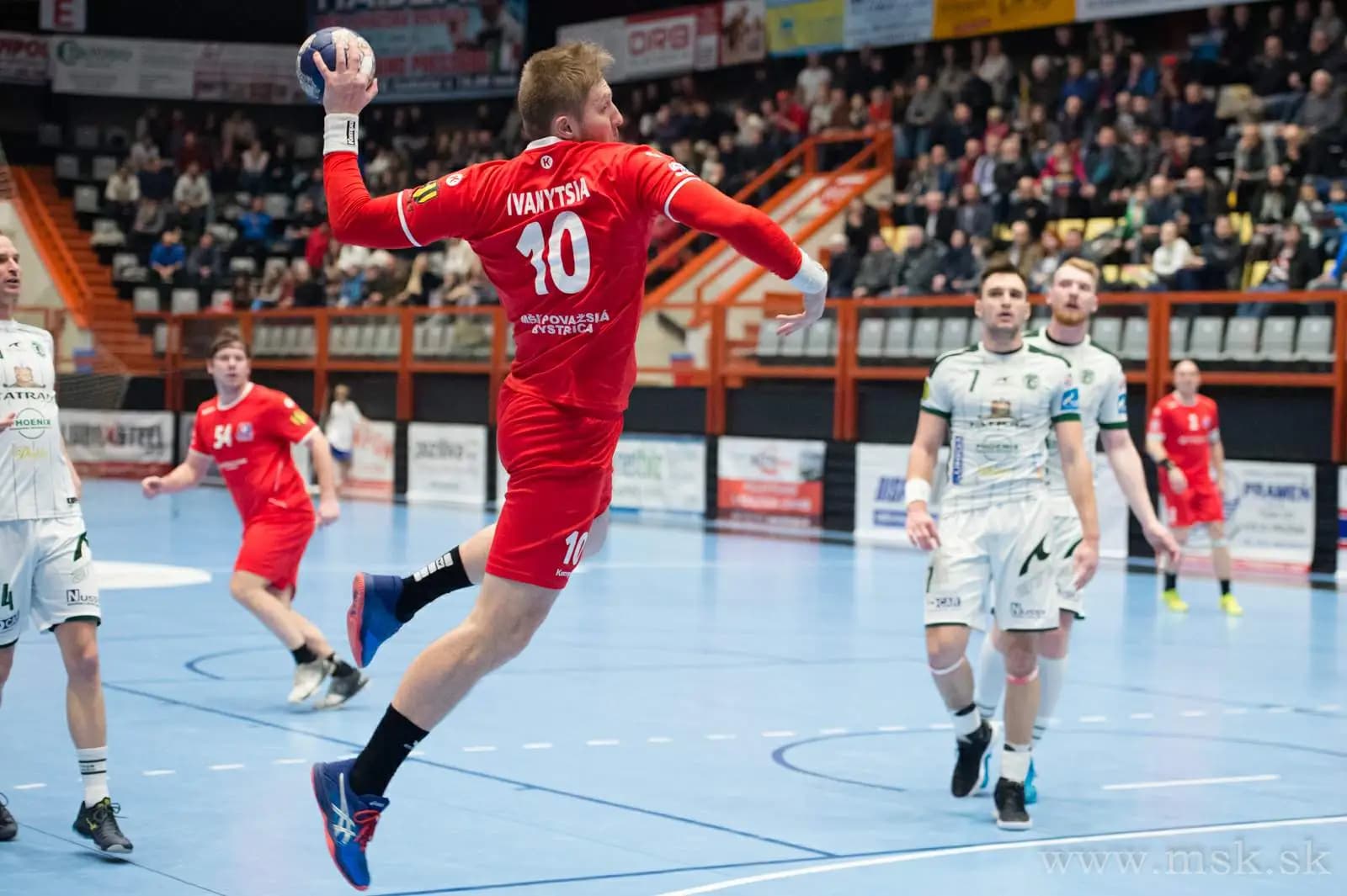 Rivali z Prešova a Považskej Bystrice po 12 rokoch proti sebe o titul