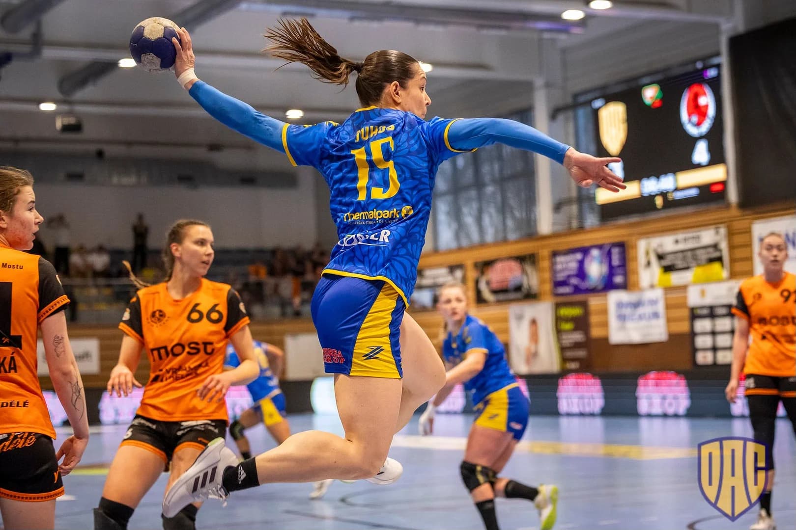 MOL liga: Obhajca začal nadstavbu víťazne