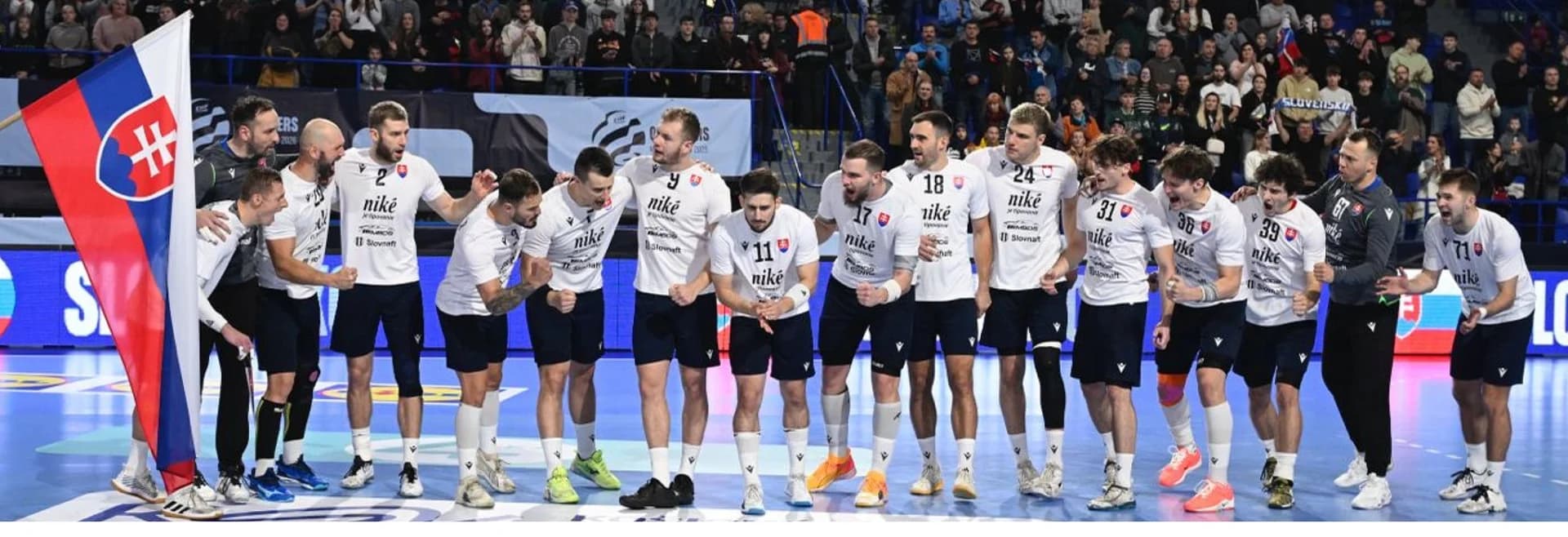 PROTI ČIERNEJ HORE BEZ BODU