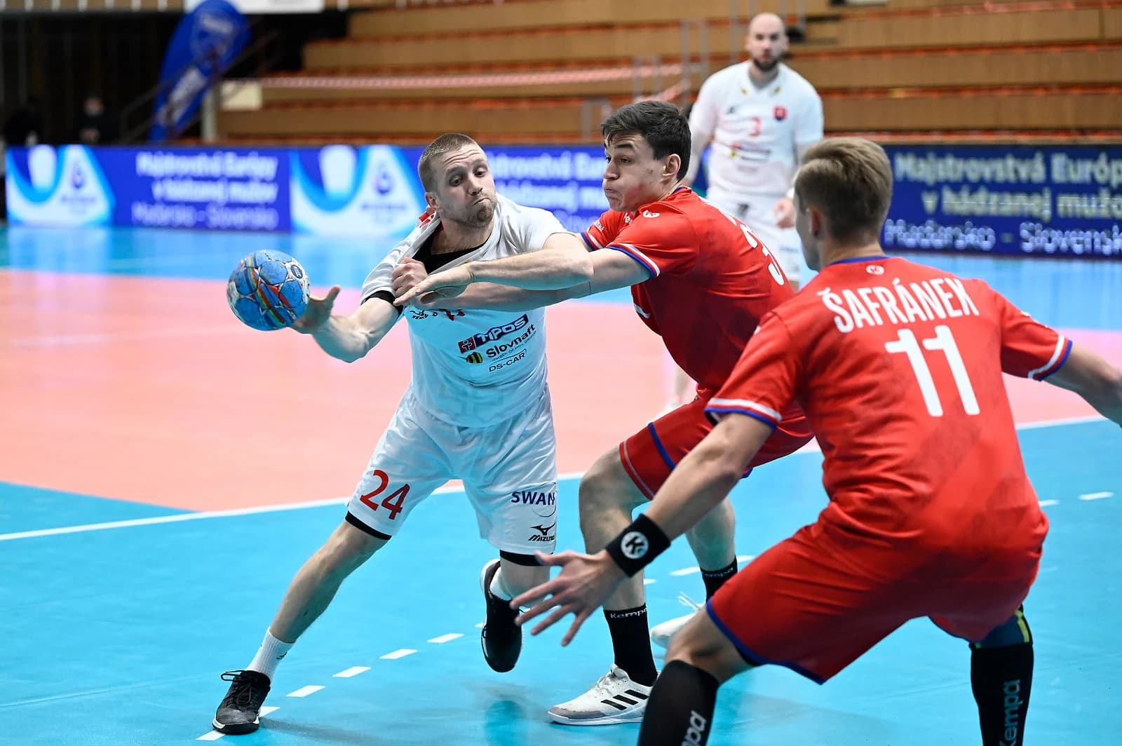 Podcast: S Tomášom Tschurom o karanténe v sušiarni