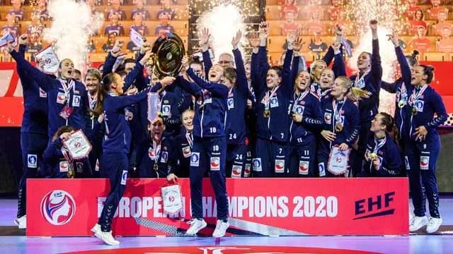 Spanilá jazda Nórok zavŕšená vo finále, francúzskym obhajkyniam striebro
