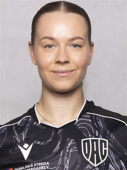 Simona TOMOVČÍKOVÁ