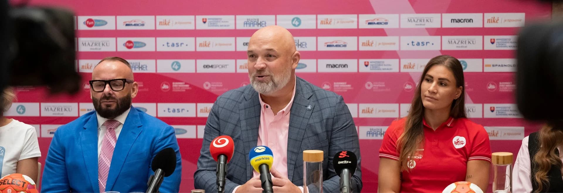Slovenské hádzanárky pomáhajú onkologickým pacientom. Na benefičnej akcii ich podporí aj Majself