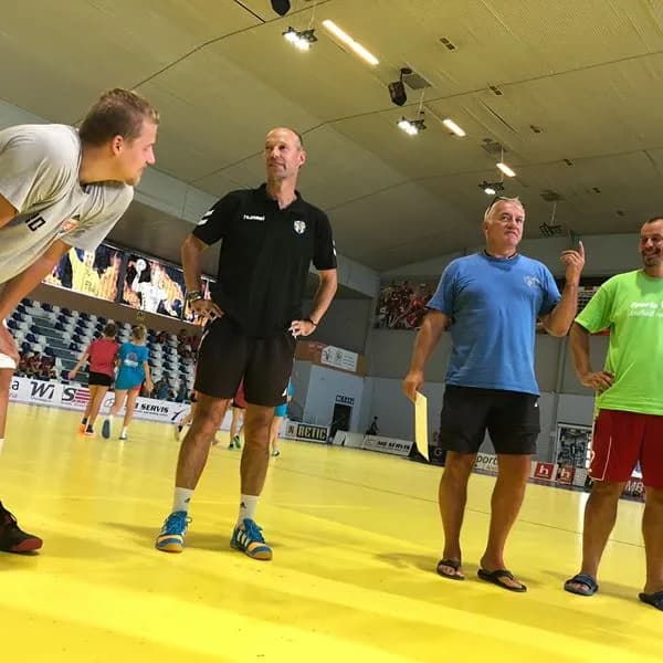 Kelemen trénerom Hlohovca, v HC Sporta aj Holdoš a T. Mažár